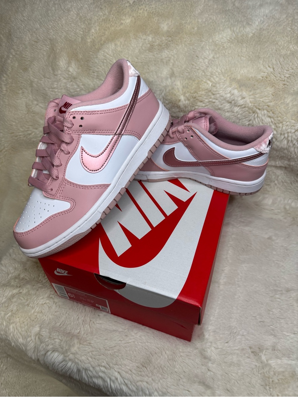 New in box- Nike Dunk Low size 6.5Y